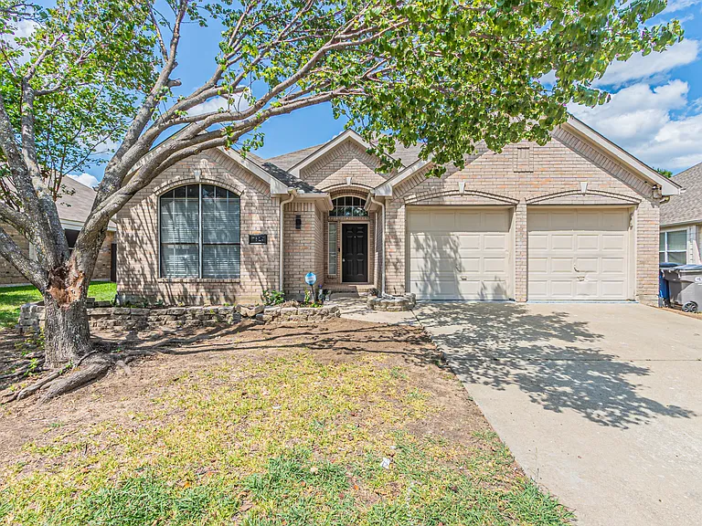 7624 Vista Creek Ln — Photo 2