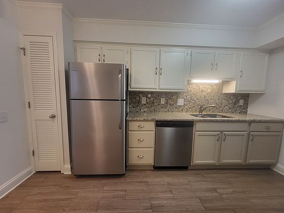 4th image of 3707 Willow Point Dr
