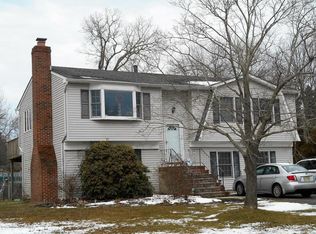 662 Millbrook Rd, Brick, NJ 08724