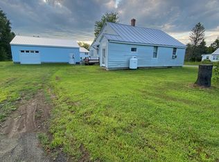 21 Pooler Ave, Skowhegan, ME 04976