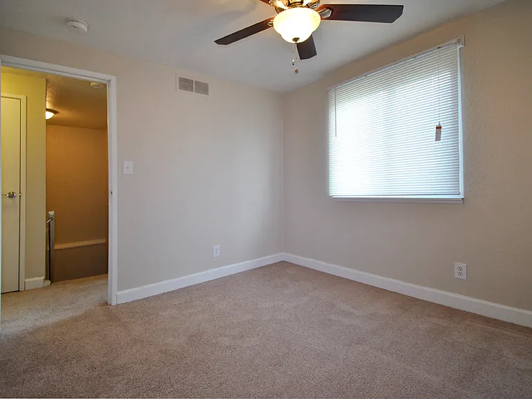 Coolidge Place Townhomes — Photo 11