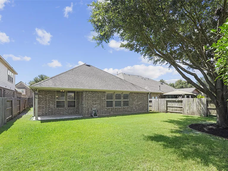 28270 Natalie Bend Rd — Photo 25