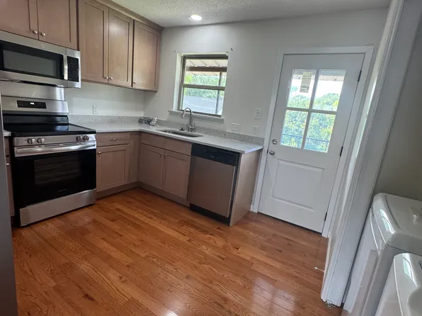 9515 Westpark Dr #B, Fort Worth, TX 76126