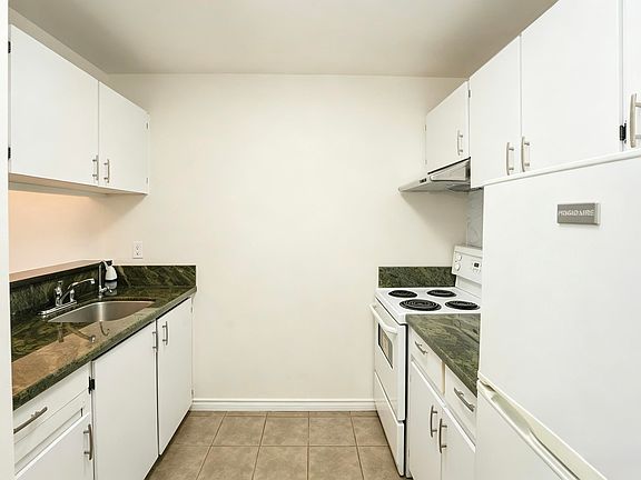 3rd image of 8120 Colonial Dr #413