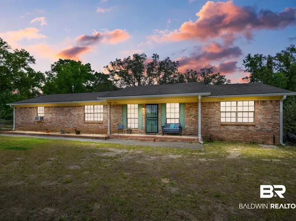 33167 Meadow Ln, Lillian, AL 36549