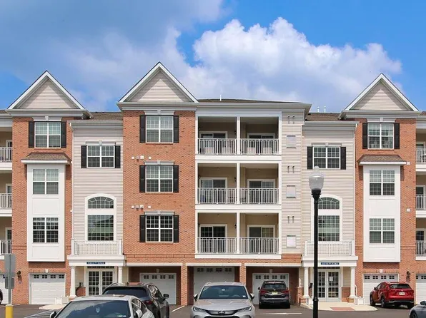 5321 Palomino Ct, Cherry Hill, NJ 08002