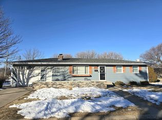 1702 Walnut St, Ellis, KS 67637