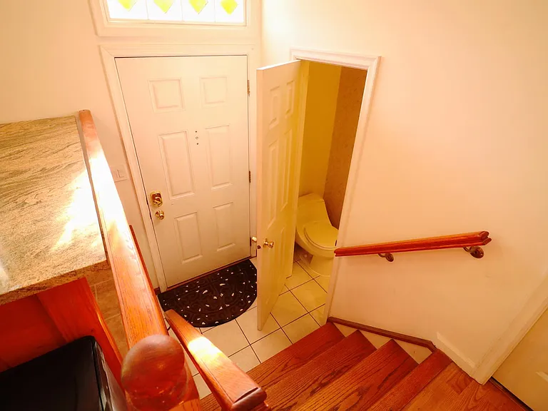 21763 Leatherleaf Cir — Photo 5
