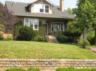 612 N 3rd St, Danville, KY 40422