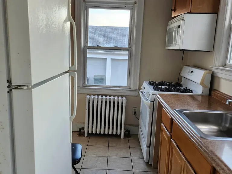 7 Drew St — Photo 1