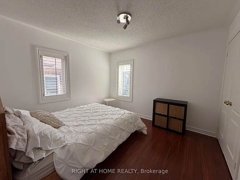2 Mary Gapper Cres #7 — Photo 44