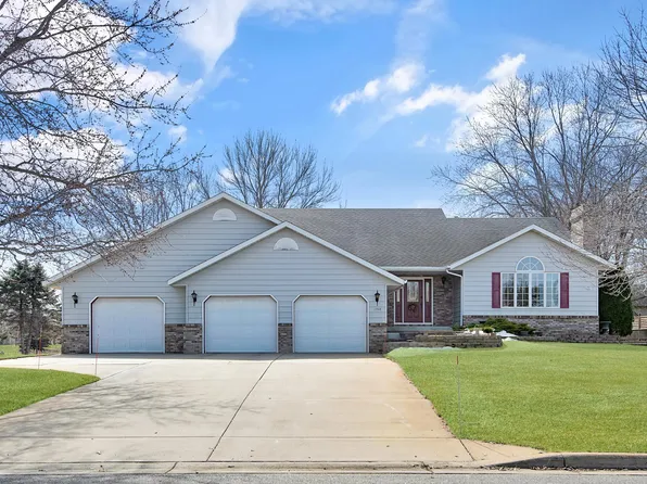 1748 Casselberry Rd, Saint Cloud, MN 56303