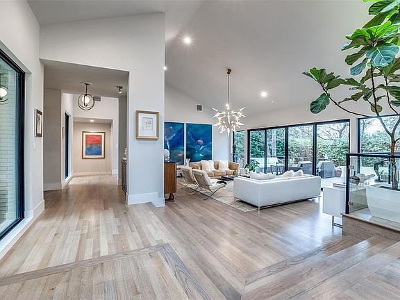 4th image of 6510 Forestshire Dr