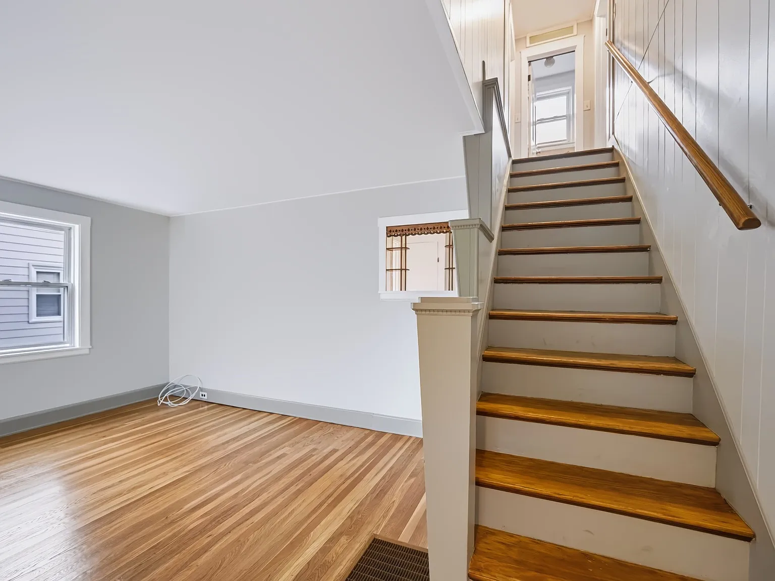 3 bed, 2.0 bath, 1259 sqft, $3,500 — Photo 4