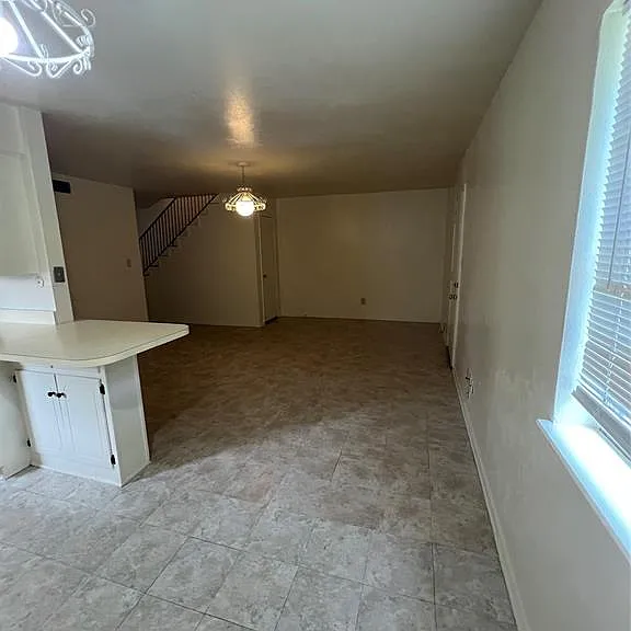 3104 Stanford St — Photo 5