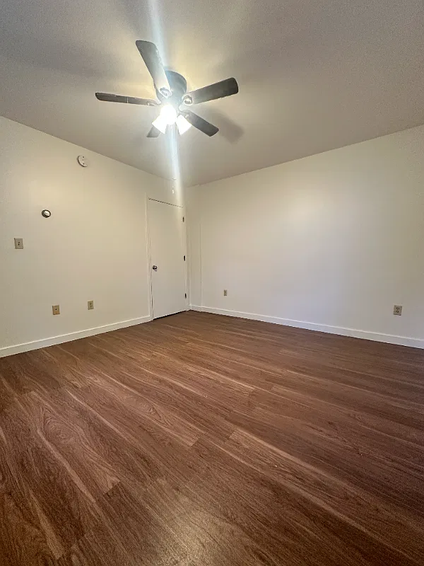 Studio, 500 sqft, $1,297 — Photo 1