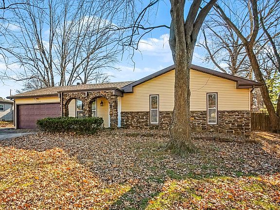 2nd image of 3122 W Edward Street