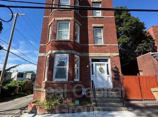 21 124th St APT 1, Troy, NY 12182