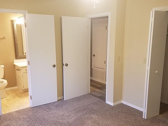 4th image of 633 Archer Ct