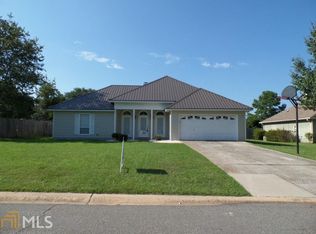 207 Woodcarver Trl, Warner Robins, GA 31093