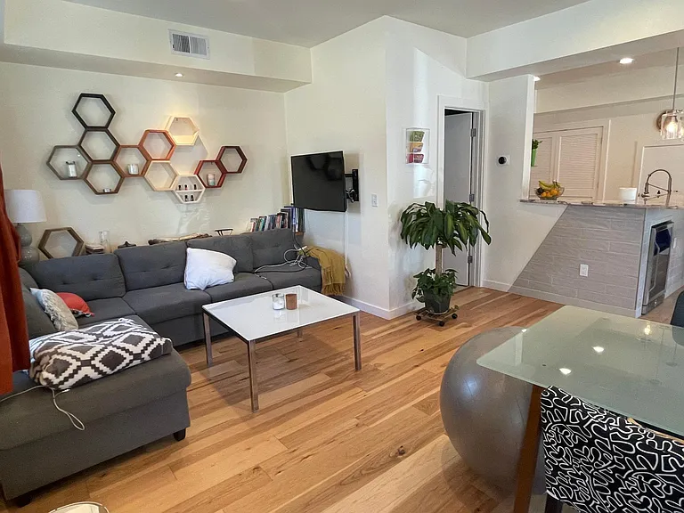 3284 Foundry Pl — Photo 9