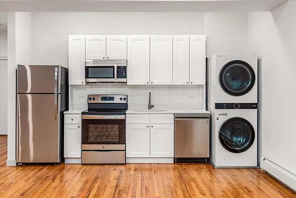 Rented by Compass | media 13