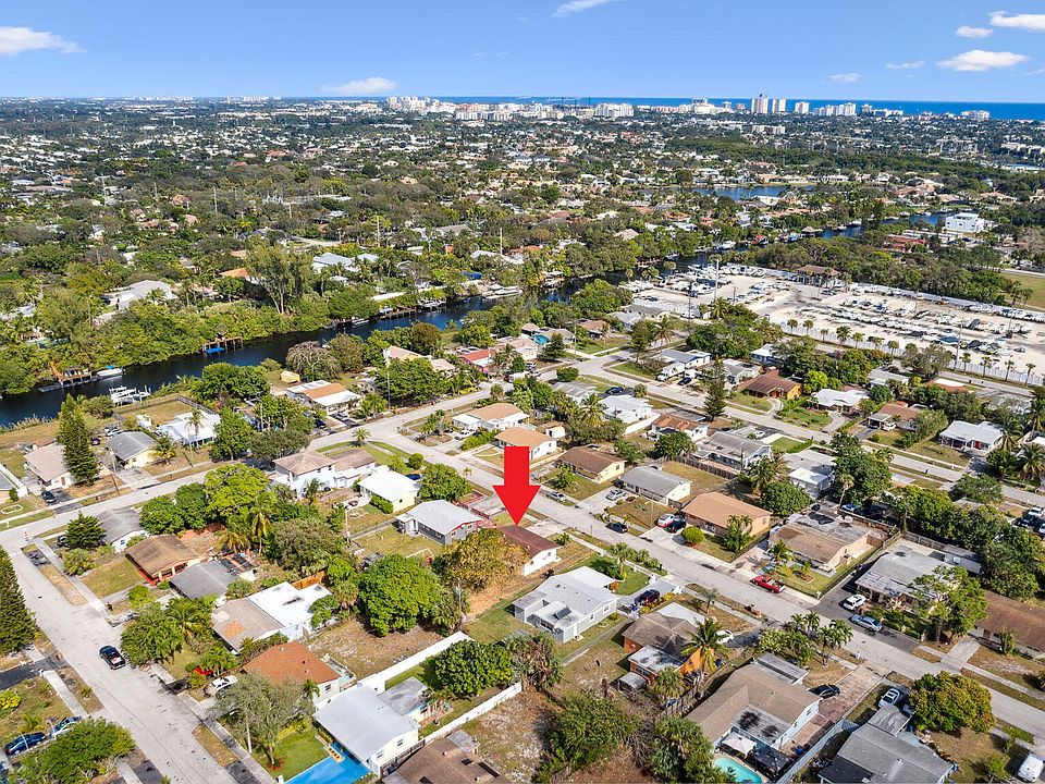 1st image of 701 NW 2nd Ave