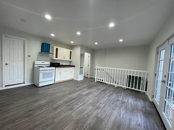 2nd image of 288 Kendall Ave