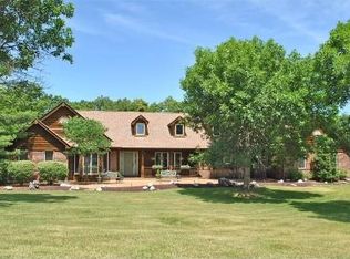 1457 Ridgetree Trails Dr, Ballwin, MO 63021