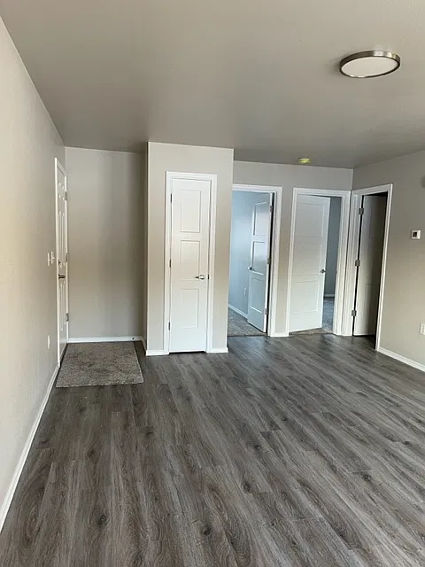 855 W Lookout Dr - B — Photo 4