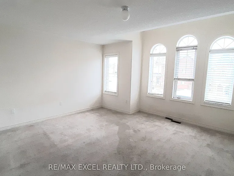 144 Greenwood Rd — Photo 5