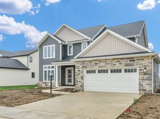 407 Sutton St, Savoy, IL 61874