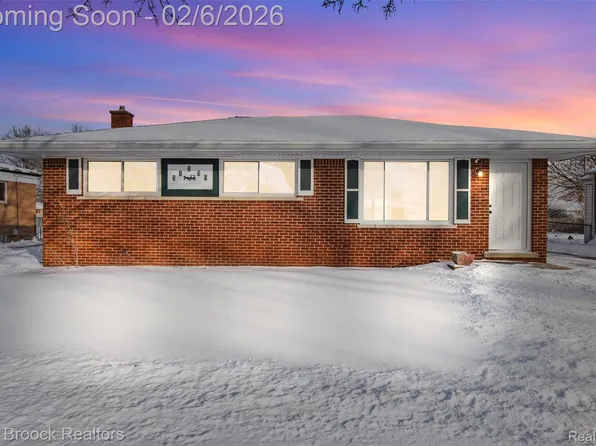 31358 Iroquois Dr, Warren, MI 48088