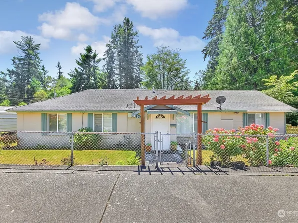 5302 236th Street SW, Mountlake Terrace, WA 98043