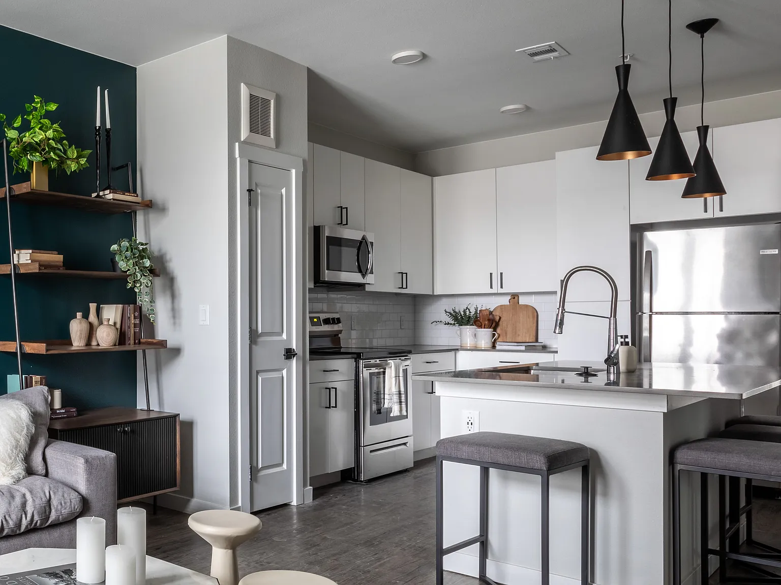 Ladora Modern Apartments — Photo 4