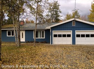 1096 Shoshone Dr #B, North Pole, AK 99705