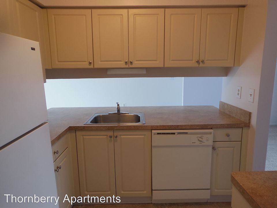 2nd image of 5430 Bentley Rd APT 204