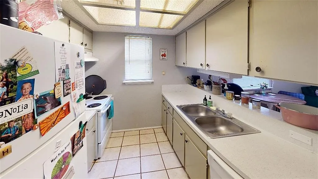 2 bed, 880 sqft, $1,650 — Photo 4