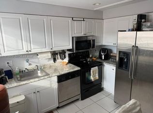 Palm Townhouse Condos, Hollywood, FL 33020