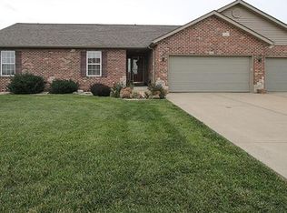 401 Benham Dr, Millstadt, IL 62260
