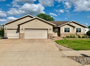 1412 E Ave N, Onalaska, WI 54650