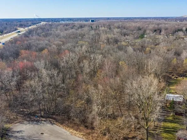 Huron River Dr, New Boston, MI 48164