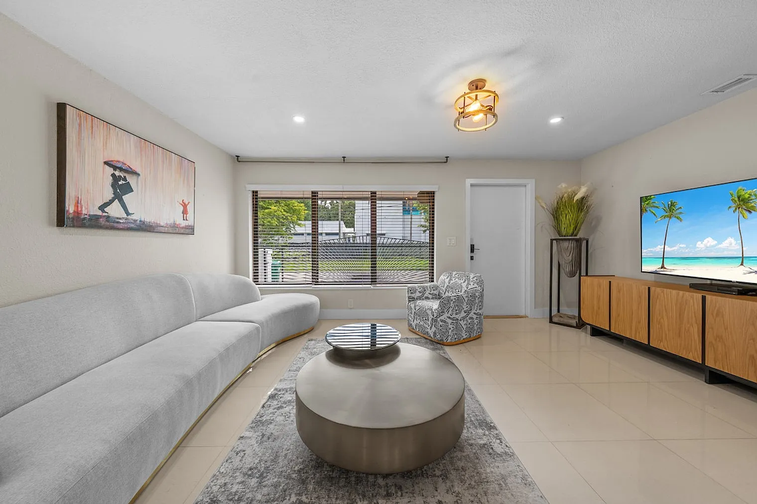5 bed, 2.0 bath, 1797 sqft, $11,128 — Photo 2