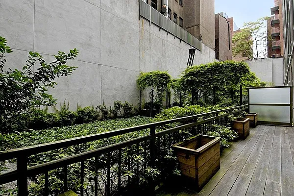 Sold by Corcoran | media 15