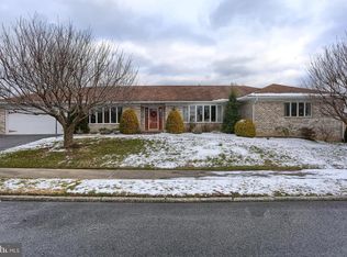 421 Susan Rd, Harrisburg, PA 17109