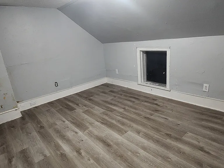 3143 W 44th St #2 — Photo 11