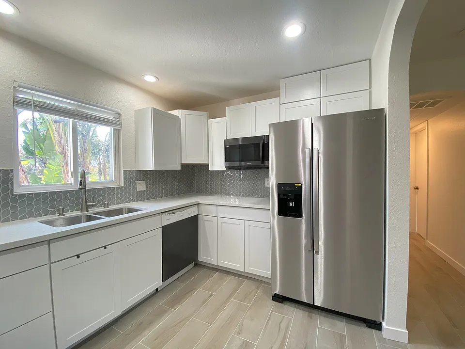 Kitchen Right