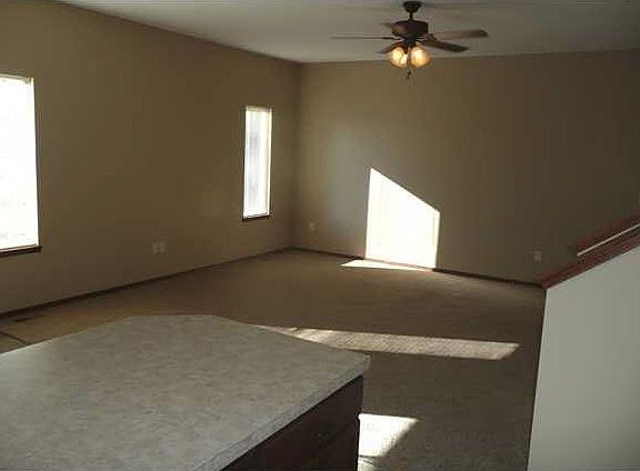 4th image of 2903 Sumac St