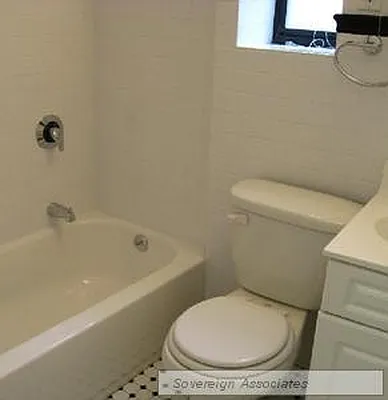 Rented by Sovereign Associates | media 23