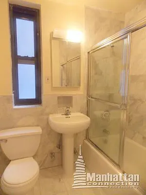 Rented by Manhattan Connection | media 50
